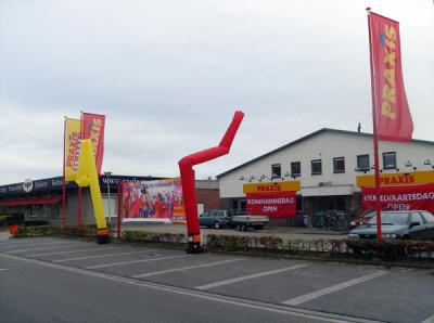 Leuke opvallende skydancers die zeker de aandacht van de consument op verre afstand zullen trekken.